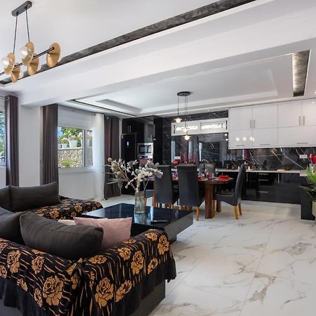 Nina'S Luxury Apartments Virós Екстериор снимка