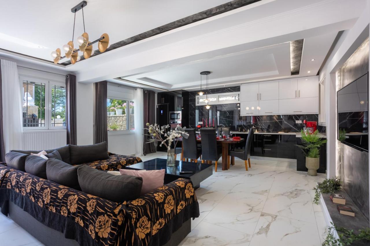 Nina'S Luxury Apartments Virós Екстериор снимка