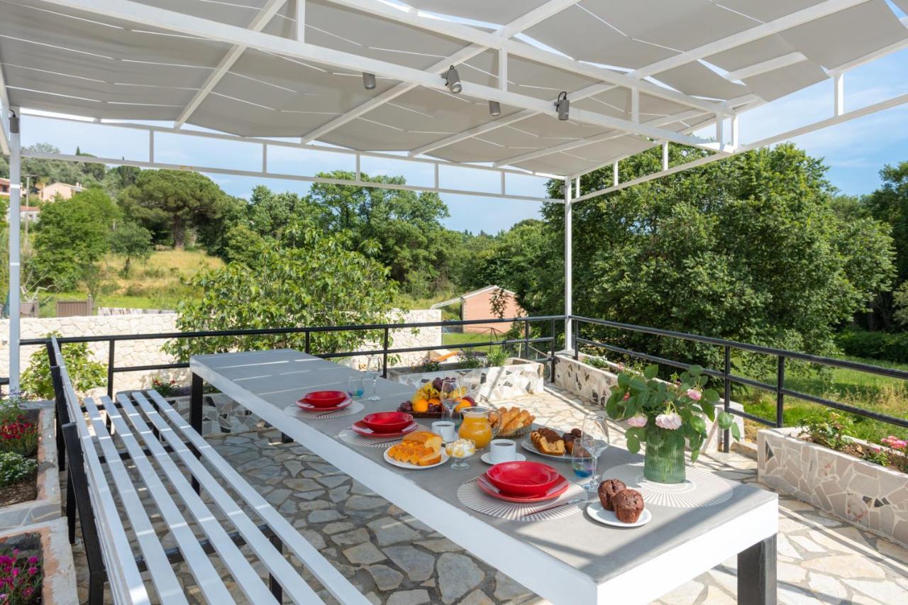 Nina'S Luxury Apartments Virós Екстериор снимка