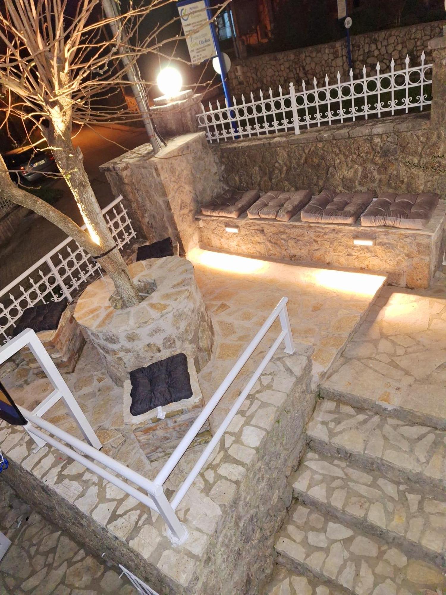 Nina'S Luxury Apartments Virós Екстериор снимка